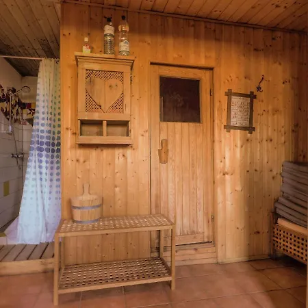Tranquil With Sauna, Fitness Room, Garden, Terrace Apartman