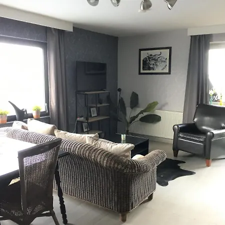 Apartman Tranquil With Sauna, Fitness Room, Garden, Terrace
